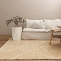 Drizzle Diamonds Beige Rug