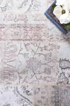 Distressed Vintage Prime Patch Cream Rug -Sydney Rugs Online 2048 00 6