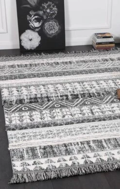 Smut Tribal Lines Cream Rug