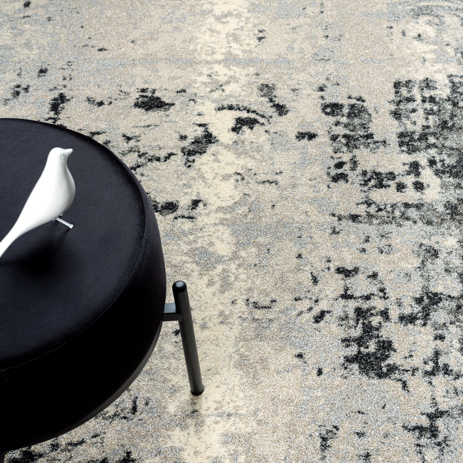 Astor Sand Charcoal Rug 5 Astor Sand Charcoal Rug - Image 3