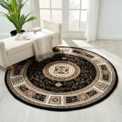 Stratum Lush Medal Black Round Rug