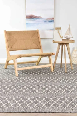 Long Island Trellise Strip Grey Rug