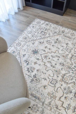 Suzie Desert Stone Rug -Sydney Rugs Online SOLARIS DESE STONE 13 b09d5d86 4bdc 426d af02 c702cc7ba6aa